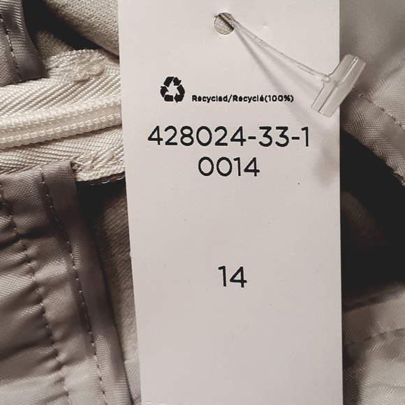 NWT - WINTER WHITE BANANA REPUBLIC SHIRT - Picture 8 of 8